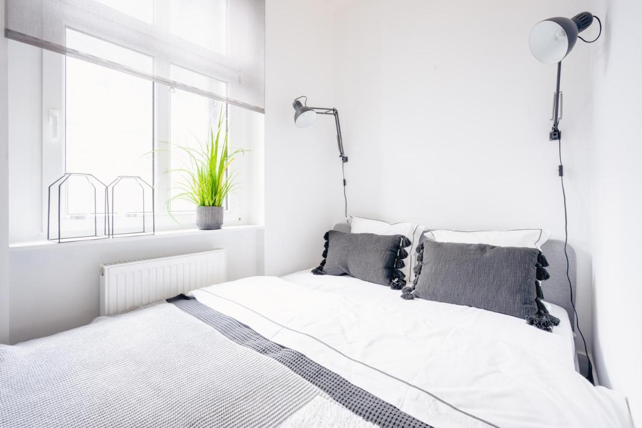 Apartamenty Wozna 14A, 2 Rooms, Self Check In 24H Poznan Exterior photo